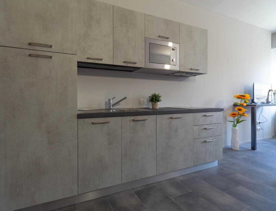 Appartamento Girasole - Affitti Brevi Italia Лекко Екстер'єр фото