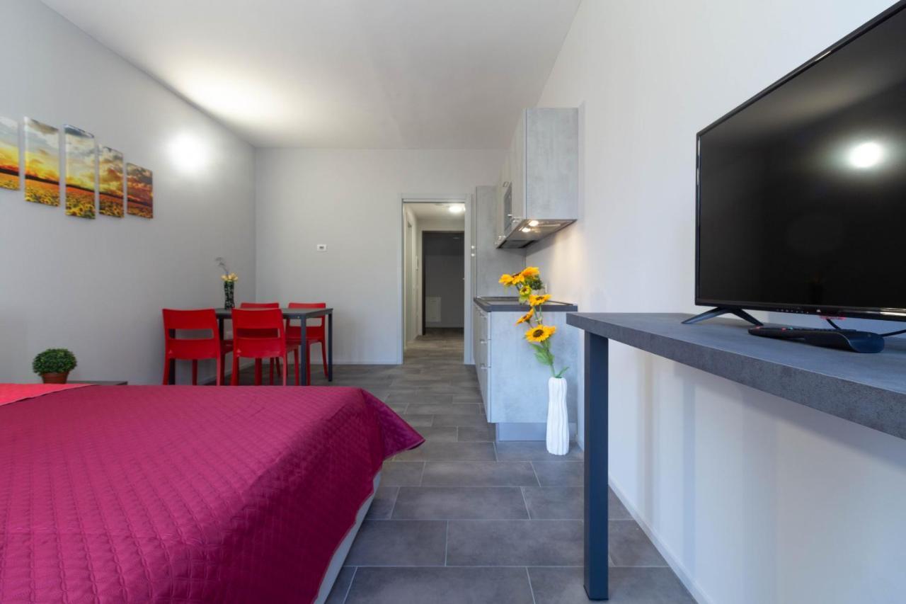 Appartamento Girasole - Affitti Brevi Italia Лекко Екстер'єр фото