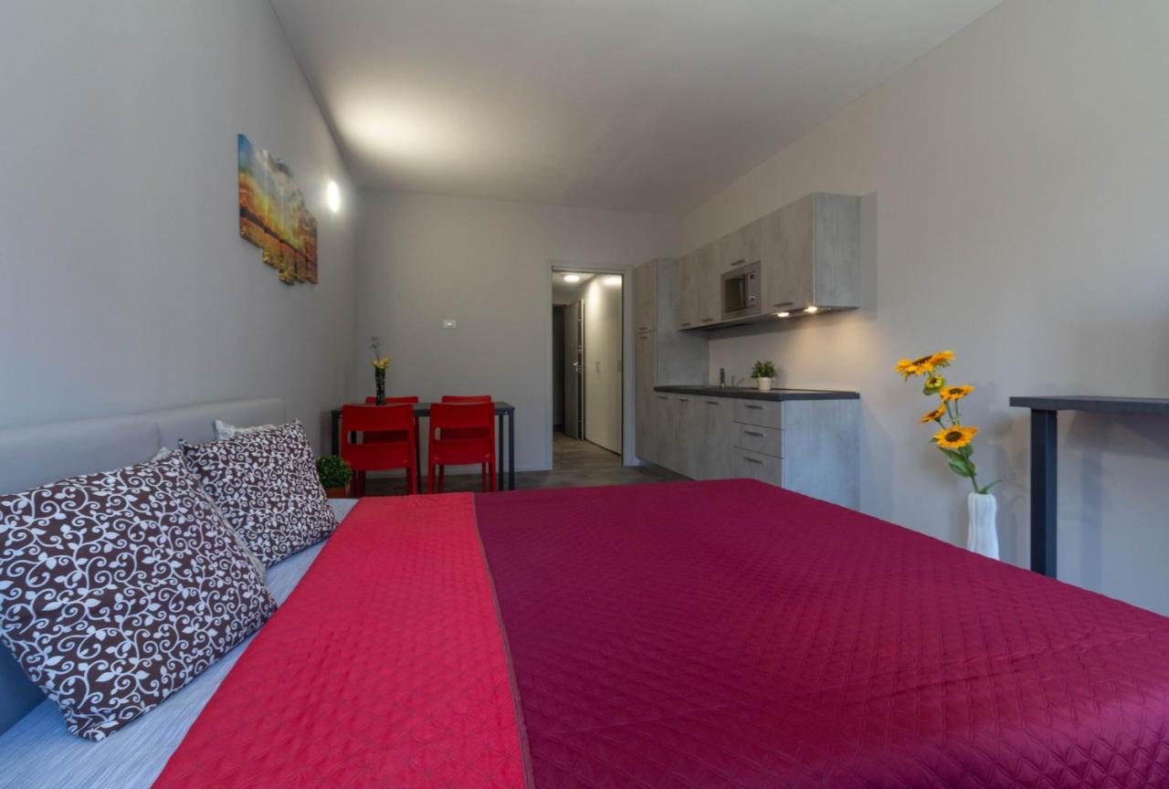 Appartamento Girasole - Affitti Brevi Italia Лекко Екстер'єр фото